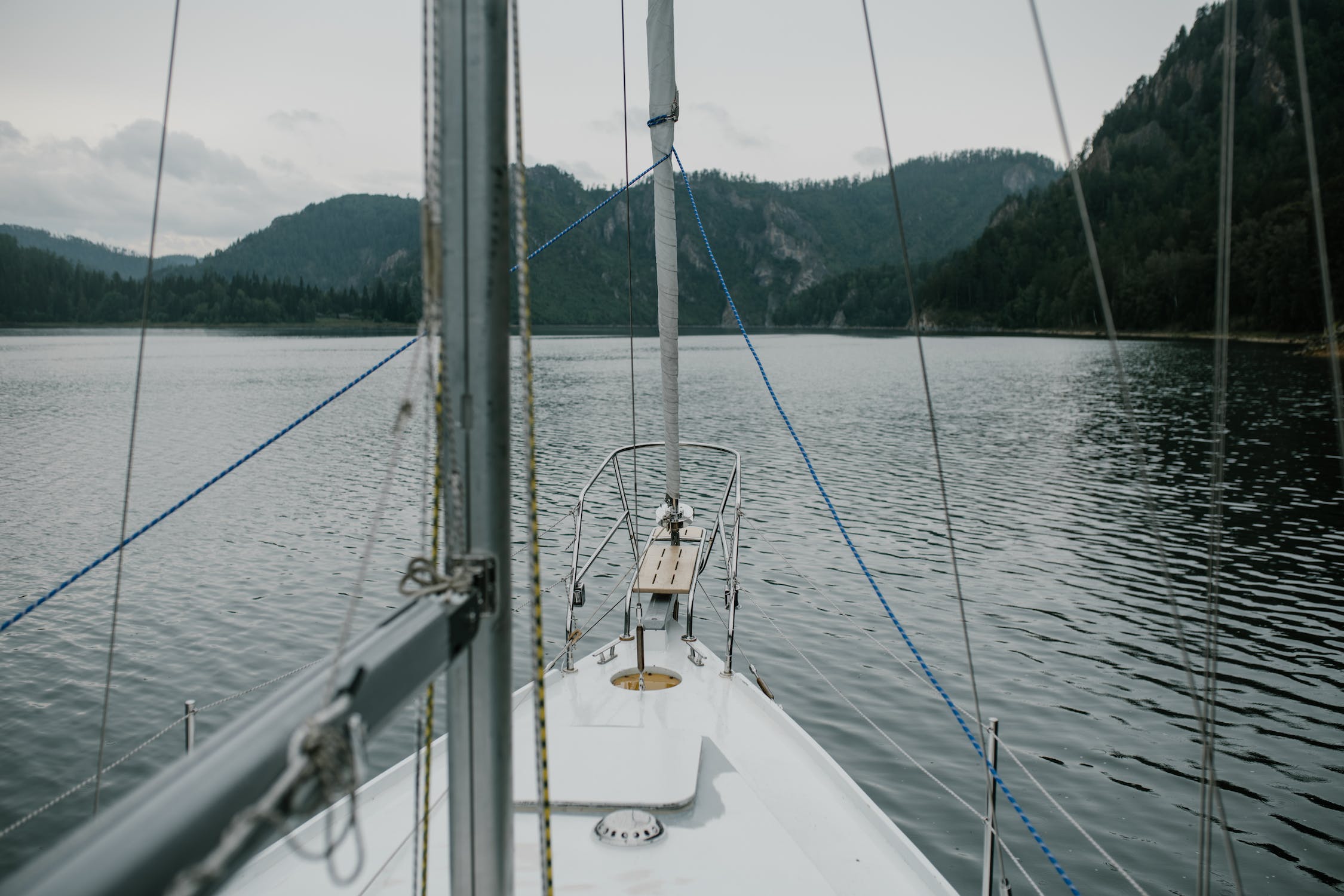 What is a sailing yacht?