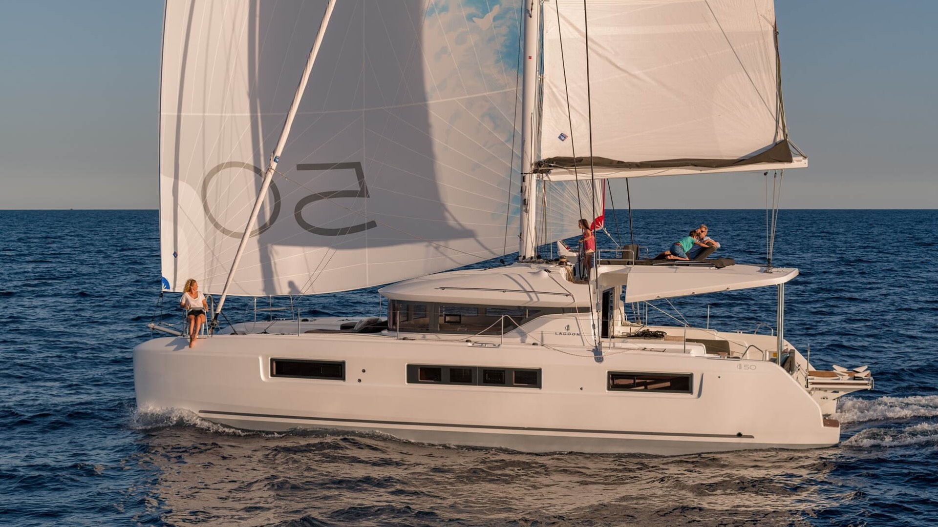 Nauti Cat